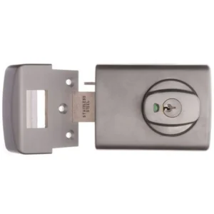 Lockwood 001 Double Cylinder Deadlatch with Knob